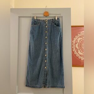 Vintage Gloria Vanderbilt denim midi skirt